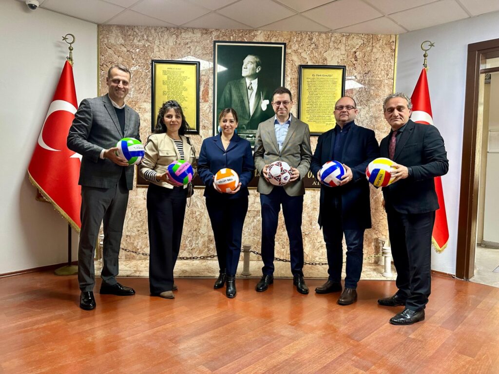 20 Devlet Okuluna Sportif Destek