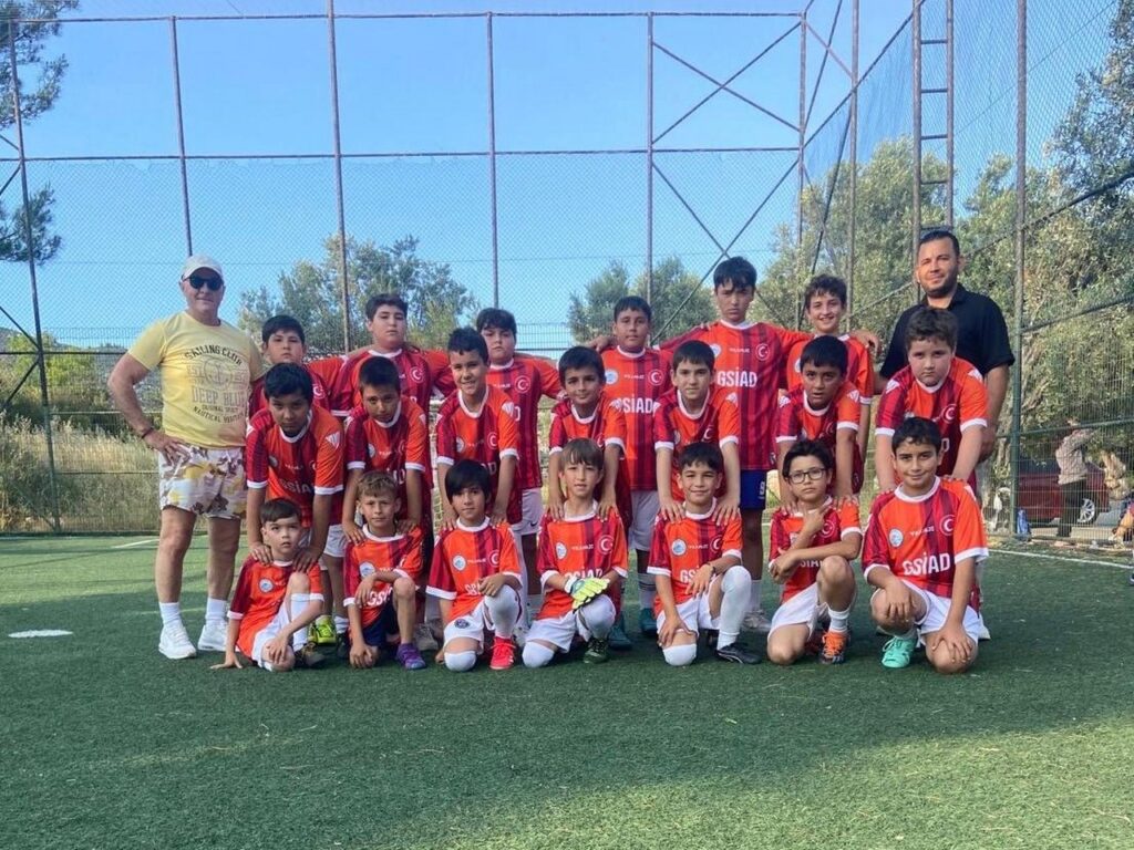 Söğüt Futbol Akademisi’ne Destek